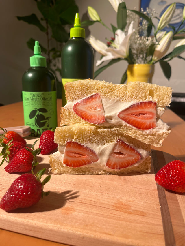 Sandoitchi's Strawberry Drizzle Cream Sando
